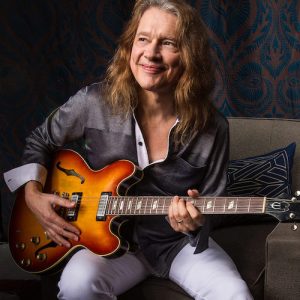 Robben Ford with his guitar (live performance)
