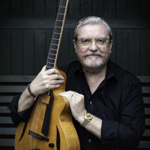 Martin Taylor playing jazz guitar